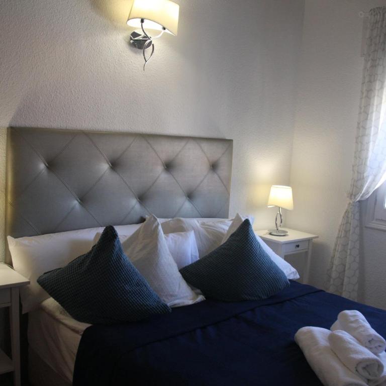 Vista Bahia II Apartments- top floor with balcony views & ground floor with garden and BBQ - Apartment with Sea View - 39