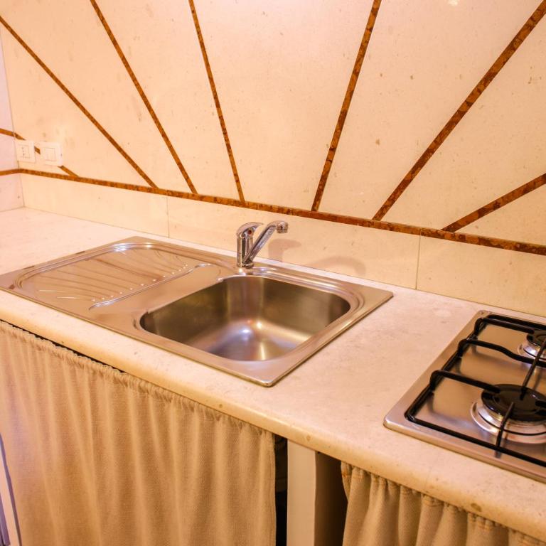 Marisal Accommodation - Appartamento con Terrazza - 10