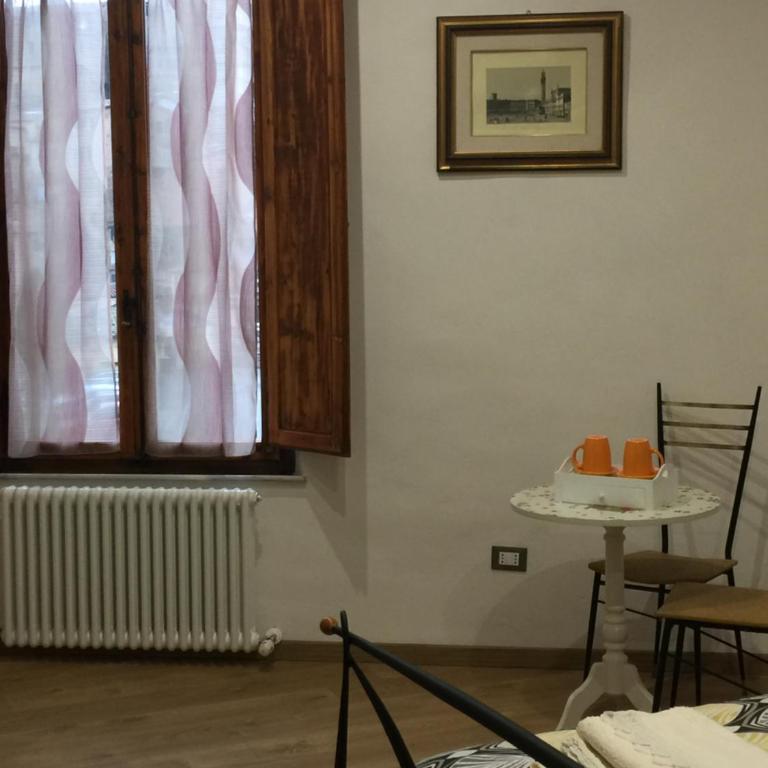 Salicotto 56 - Camera Matrimoniale Deluxe con 1 Letto Supplementare - 11