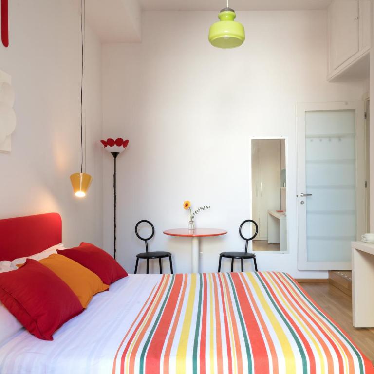 Zip b&b . design in Florence - Camera Matrimoniale/Doppia con Letti Singoli con Bagno Privato - 7