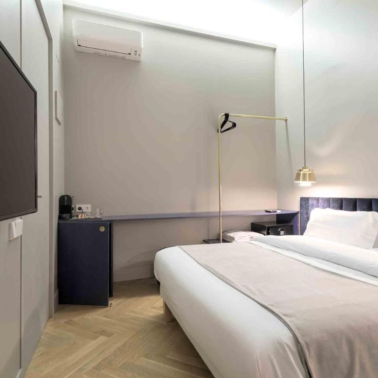 BUHO Boutique Rooms - Tiny Double Room - 23