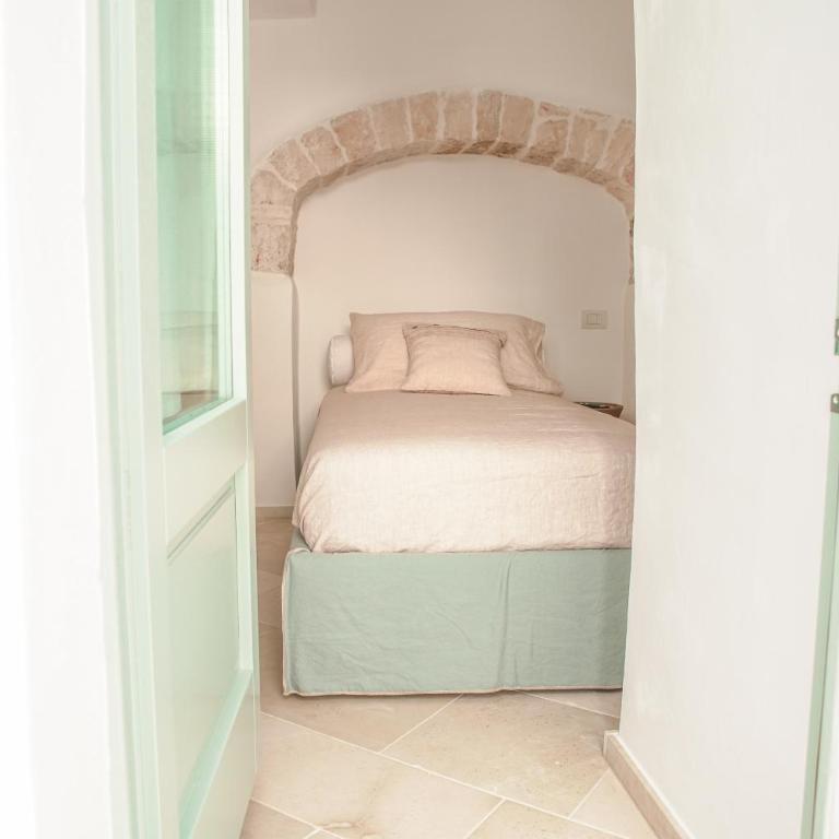 Trullo Essenza-Trulli Antì Charme & Relax - Suite Deluxe - 1