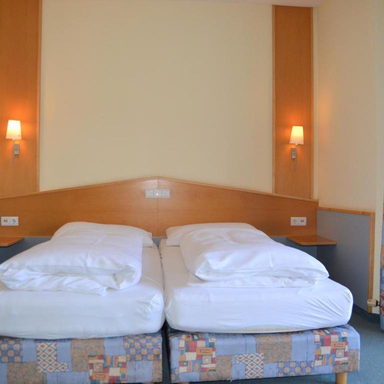 Hotel Hecher - Comfort Doppelzimmer - 8