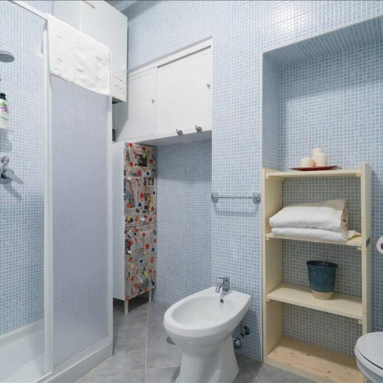 Bed and Breakfast Casa Mariella - Camera Matrimoniale con Bagno Privato - 9