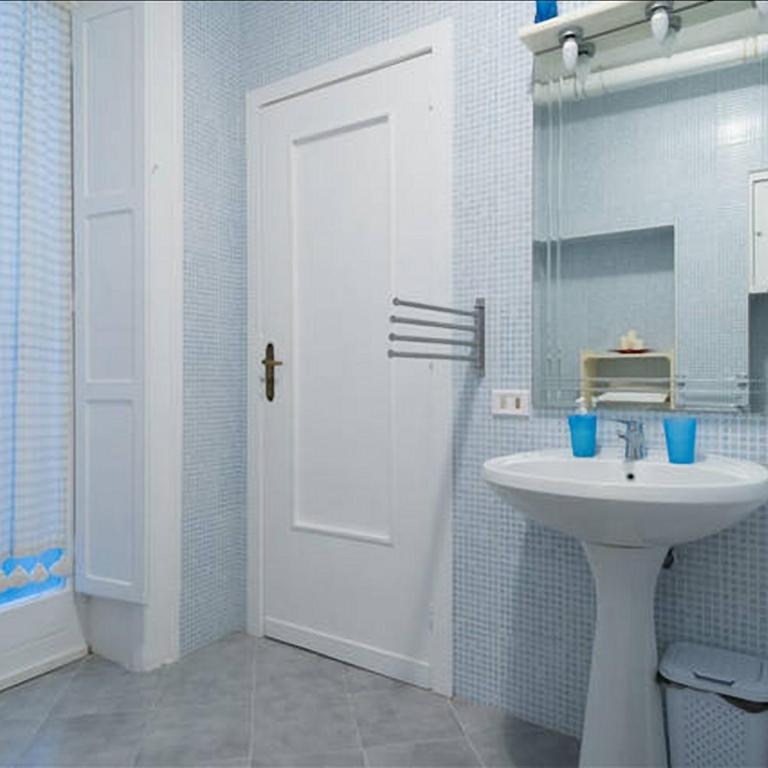 Bed and Breakfast Casa Mariella - Camera Matrimoniale con Bagno Privato - 6