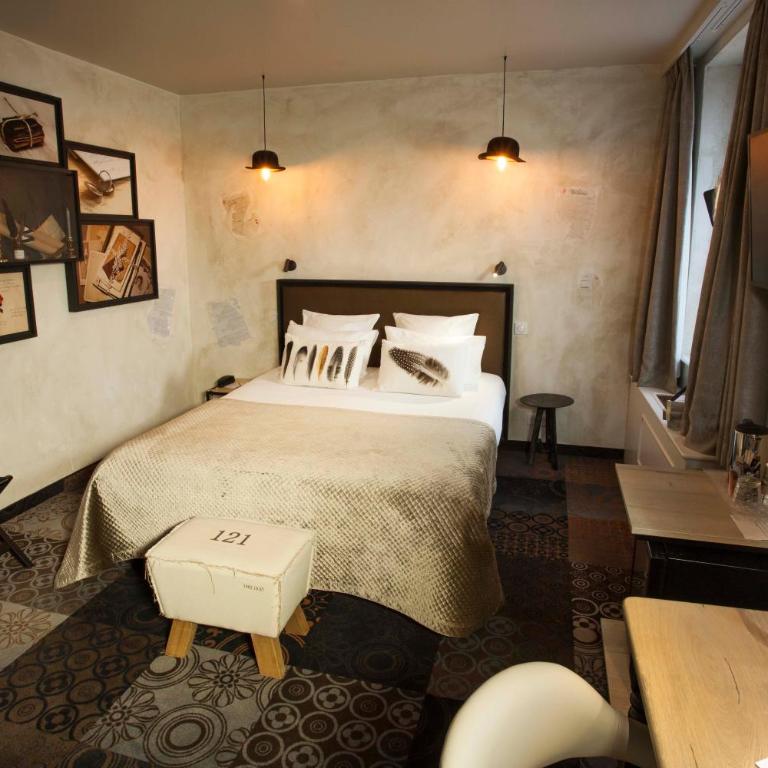 Hotel Beaucour - Chambre de Charme avec Douche ou Baignoire Balnéo - 29