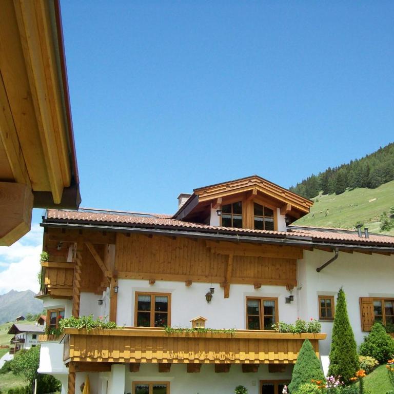 Haus Brigitte - Apartment mit Gartenblick - 1