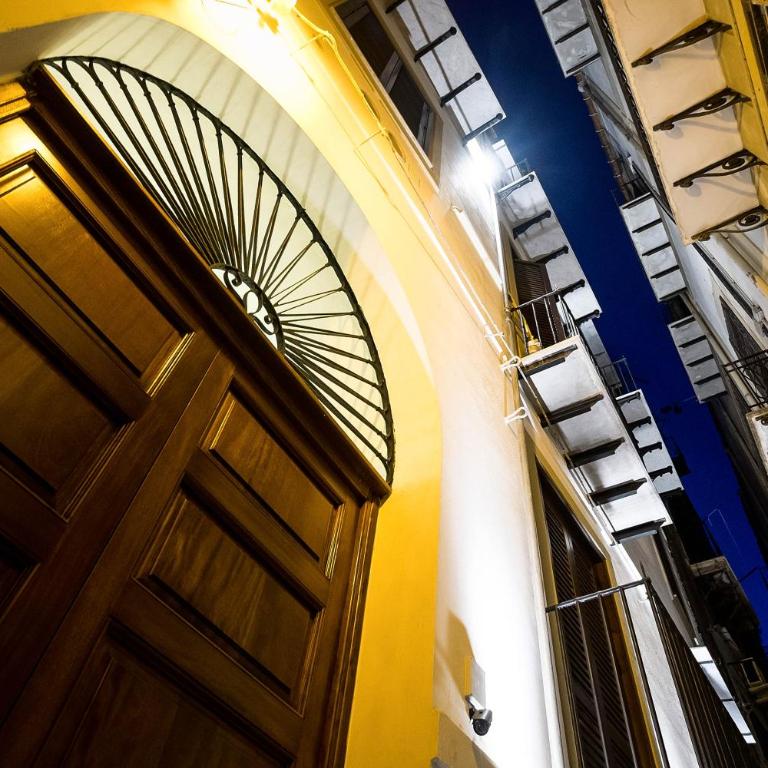 Penthouse Luxury Quattro Canti - Duplex Apartment with Terrace - 34