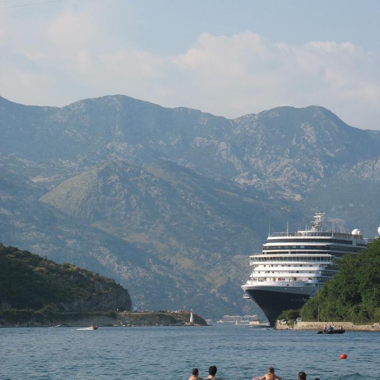 Apartments MaXhit - Dvokrevetna Soba sa Bračnim Krevetom i Pogledom na More - 6