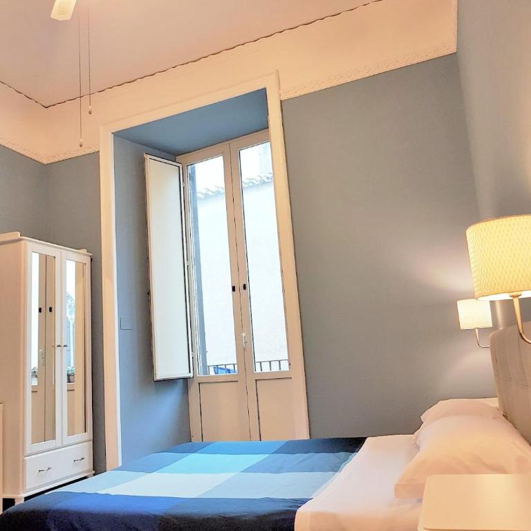 Hotel Meublè Santa Chiara Suite - Camera Matrimoniale Superior - 25