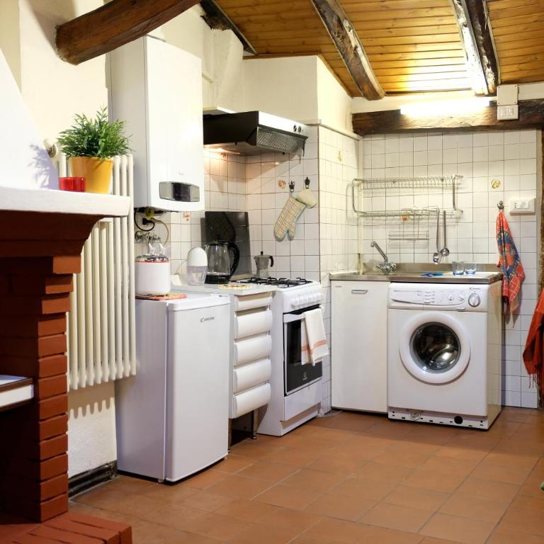 GuestHost - Castiglione Lovely Mansarda - Apartment - 10