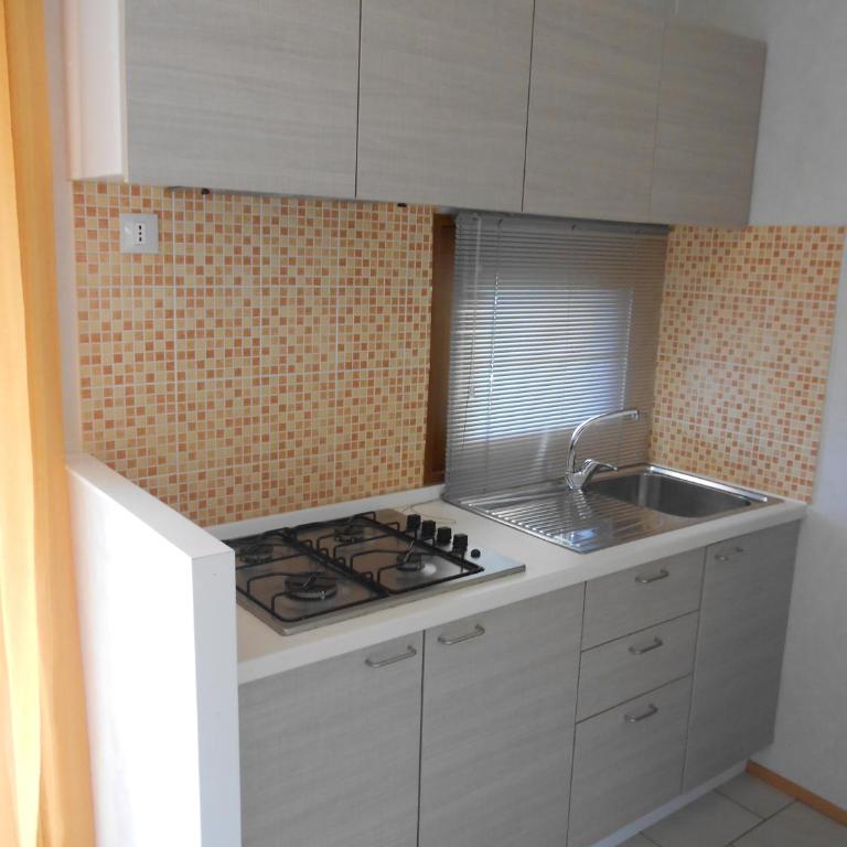 Campeggio Pian Dei Boschi - Casa Mobile (4 Adulti) - 8