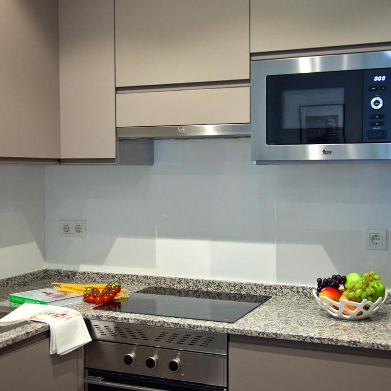 Feelathome Madrid Suites Apartments - Two-Bedroom Apartment - 23