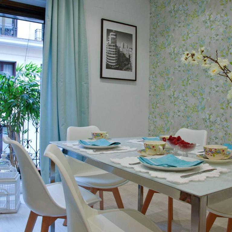 Feelathome Madrid Suites Apartments - Two-Bedroom Apartment - 19