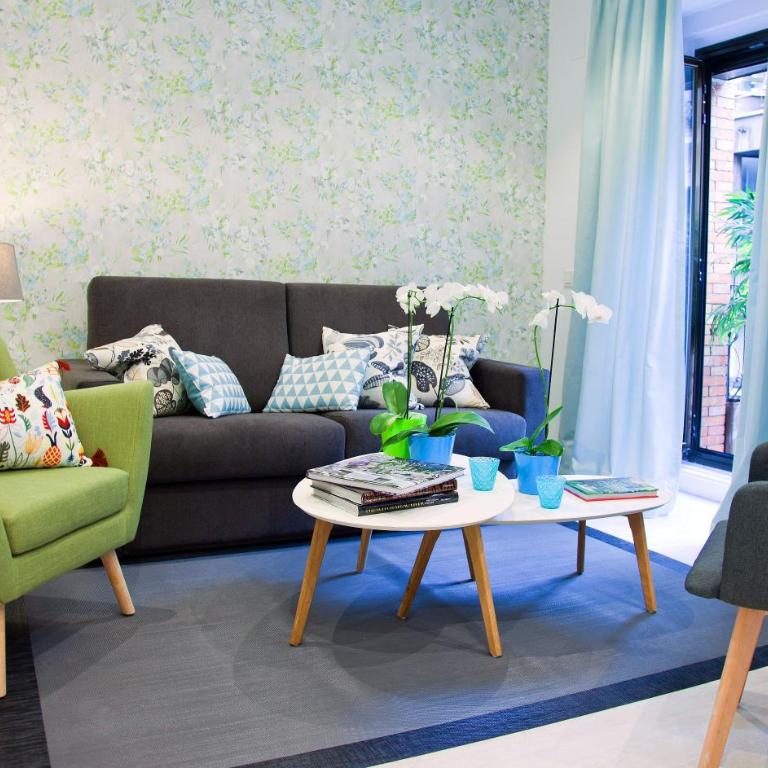 Feelathome Madrid Suites Apartments - Two-Bedroom Apartment - 5