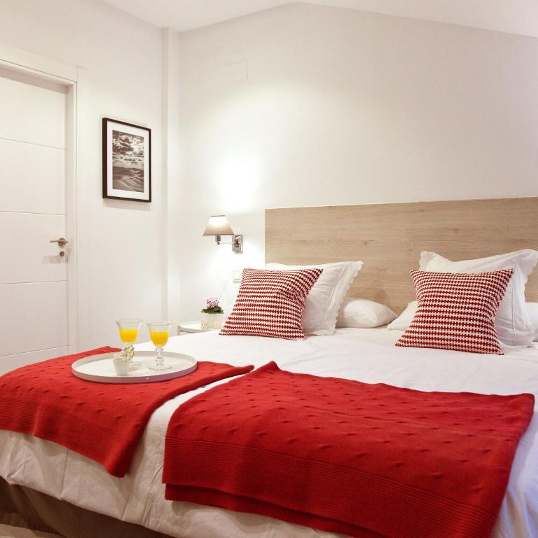Feelathome Madrid Suites Apartments - Superior Apartment with Terrace - 6