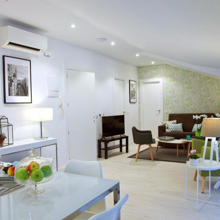Feelathome Madrid Suites Apartments - Superior Apartment with Terrace - 11