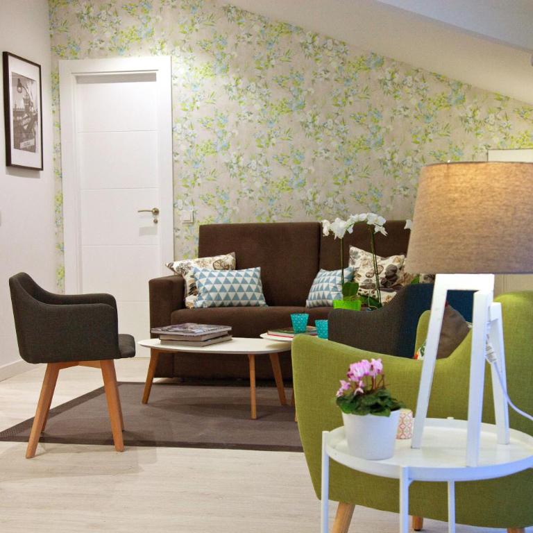 Feelathome Madrid Suites Apartments - Superior Apartment with Terrace - 12
