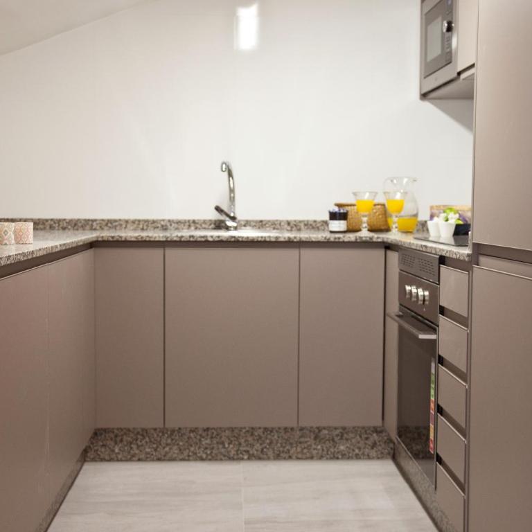 Feelathome Madrid Suites Apartments - Superior Apartment with Terrace - 17