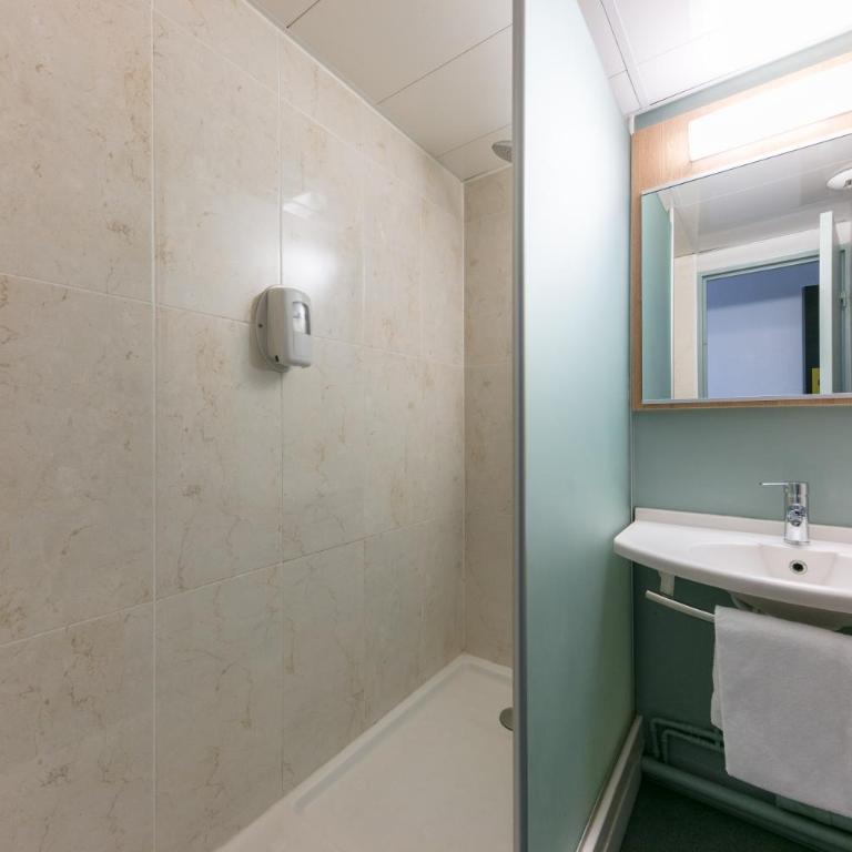 B&B HOTEL Toulouse Centre Canal du Midi - Chambre Lits Jumeaux - 2