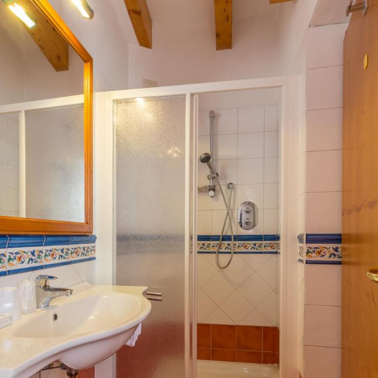 Hotel Bonapace ***S - Camera Singola Standard - 1