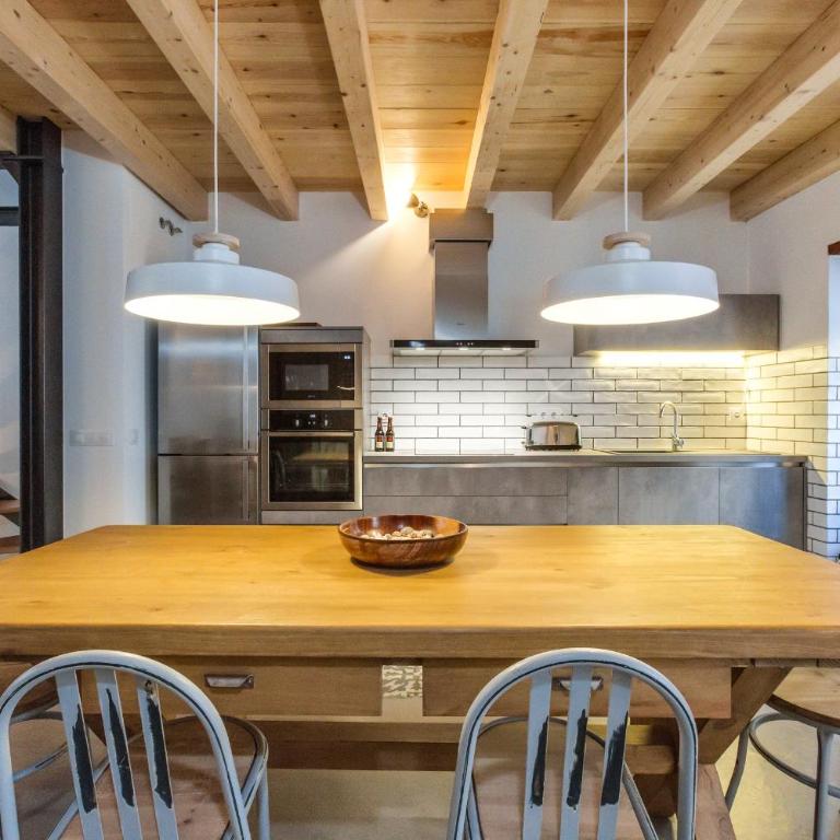 Lets Holidays FISHERMAN HOUSE IN OLD TOWN of TOSSA DE MAR - Casa de 3 dormitorios - 6