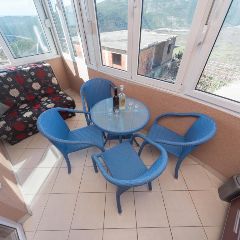 Apartmani Jazz Aleksandra - Porodični Apartman sa Balkonom i Pogledom na More - 11