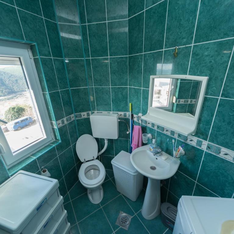 Apartmani Jazz Aleksandra - Porodični Apartman sa Balkonom i Pogledom na More - 5