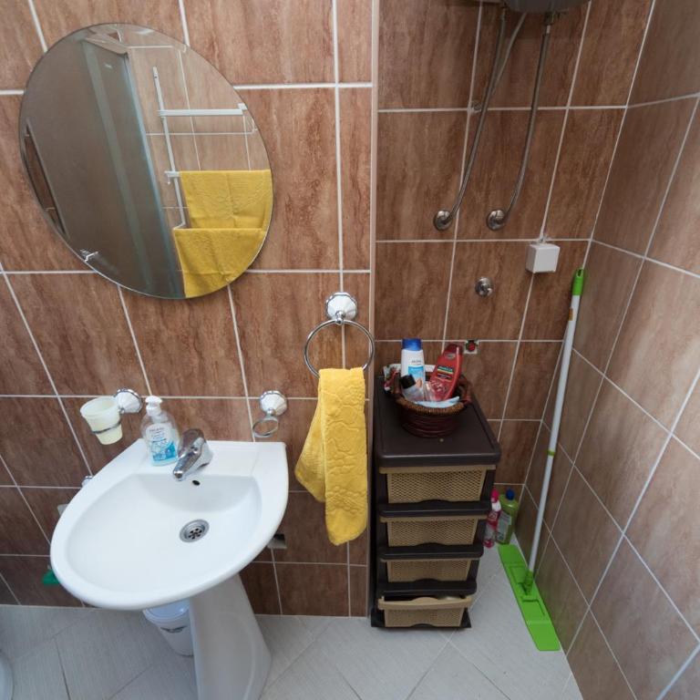 Apartmani Jazz Aleksandra - Apartman sa Jednom Spavaćom Sobom i Balkonom (4 Odrasle Osobe) - 17