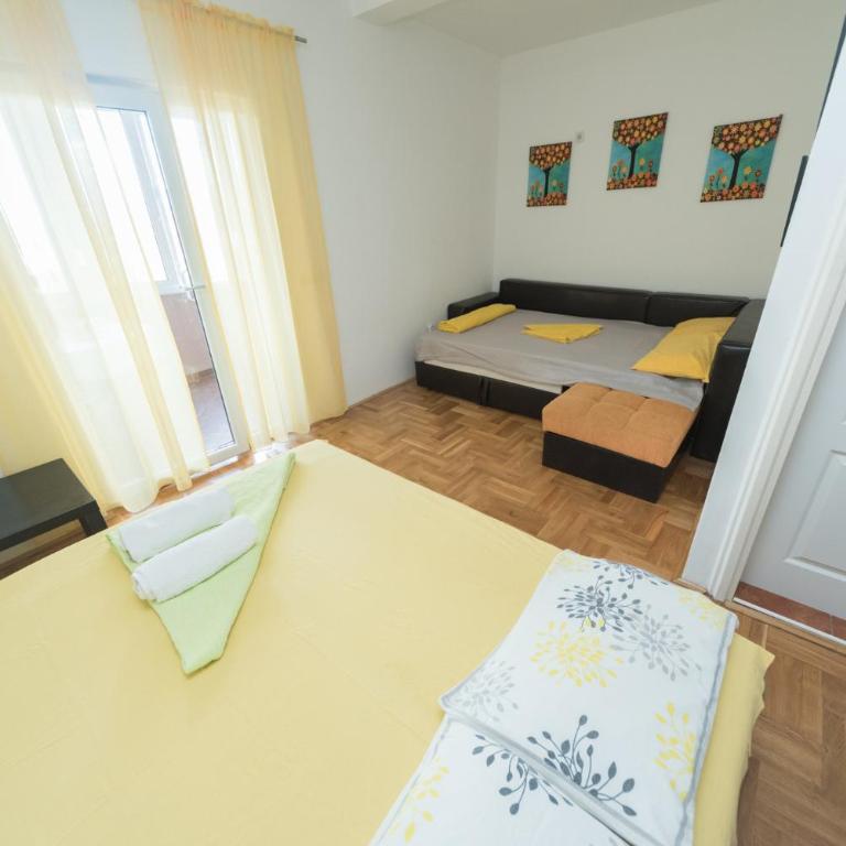 Apartmani Jazz Aleksandra - Apartman sa Jednom Spavaćom Sobom i Balkonom (4 Odrasle Osobe) - 4
