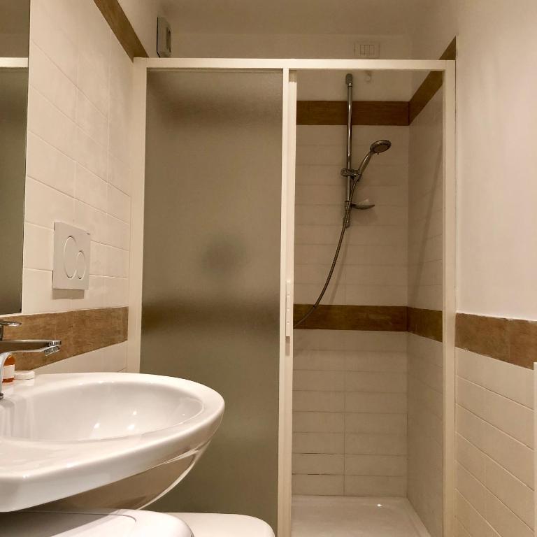 Monti Friendly Rome House - Casa con 2 Camere da Letto - 25