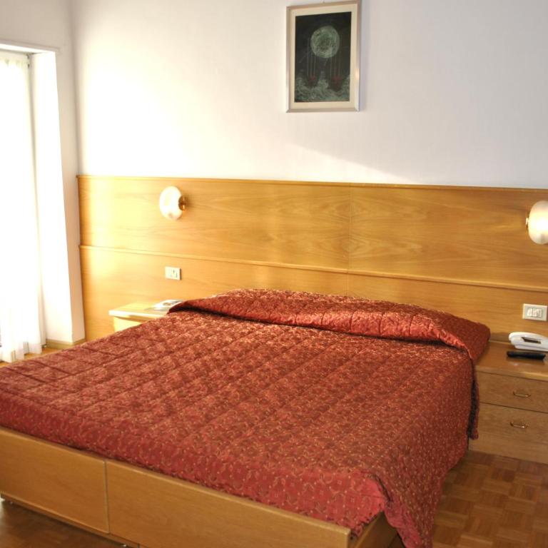 Hotel Zurigo - Camera Matrimoniale/Doppia con Letti Singoli - 1