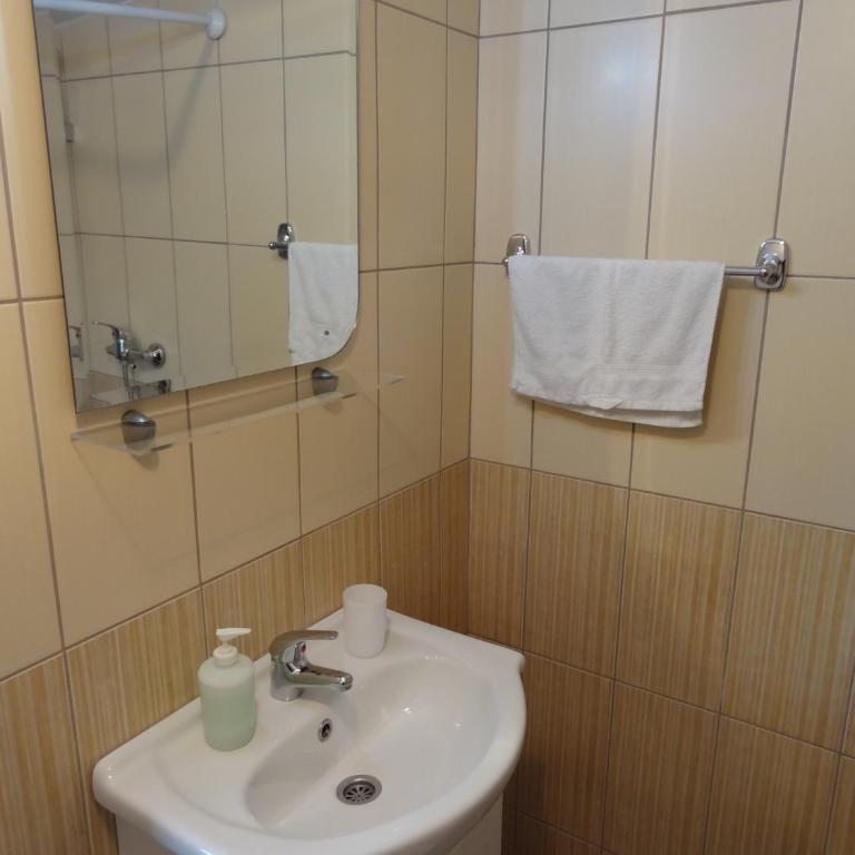 Apartmani Kastel - Apartment - 3