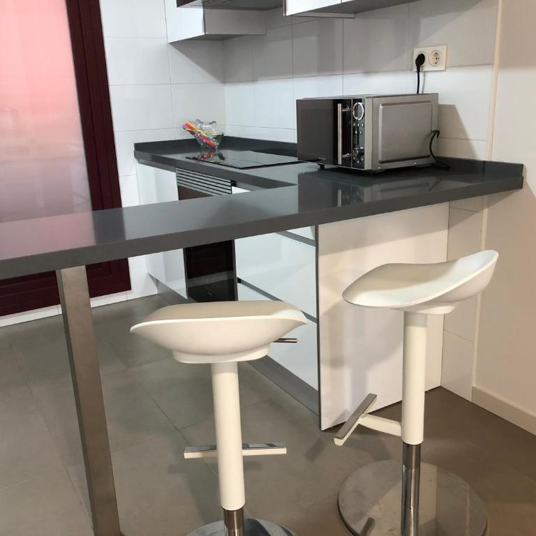 Bajo 2 del Edificio Lucerna III - Mil Palmeras - Casa - 38