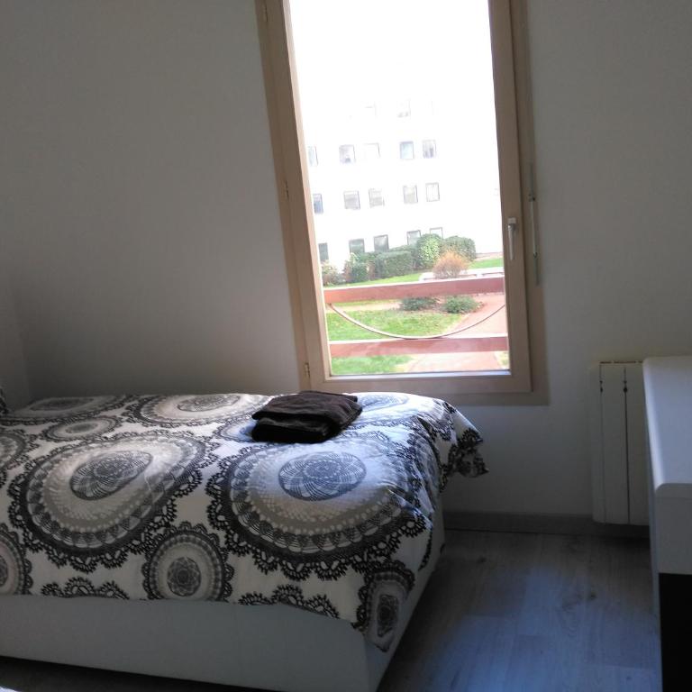 Bel et spacieux appartement de 84 m² avec parking très proche du Métro Garibaldi - Appartement - 18