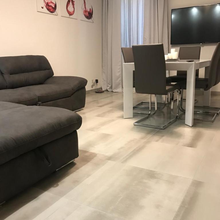 Loft Sirmione - Appartamento con Vista Lago Parziale - 8