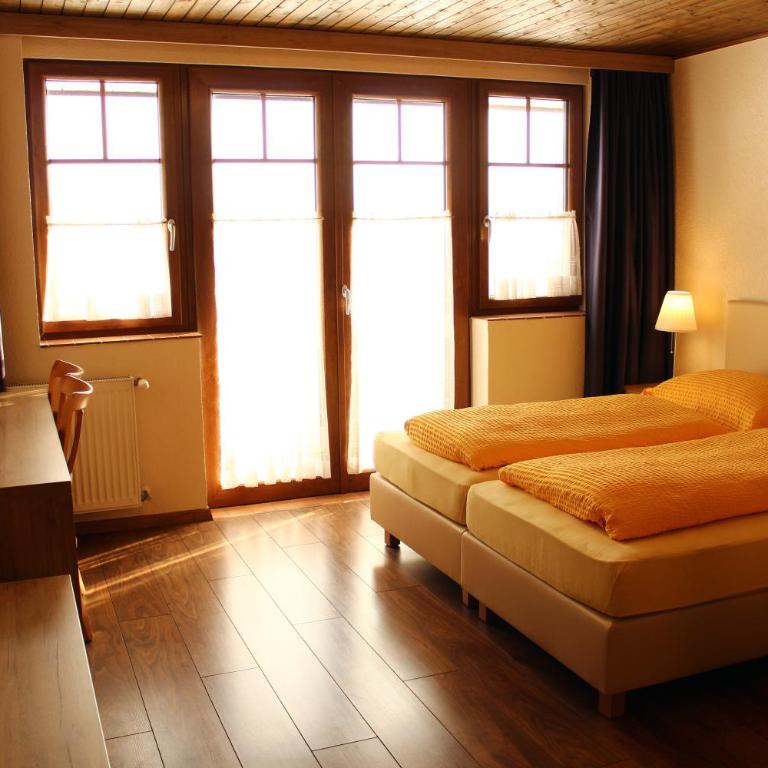 Hotel Sonnenhof - Familienzimmer mit Bergblick - 4