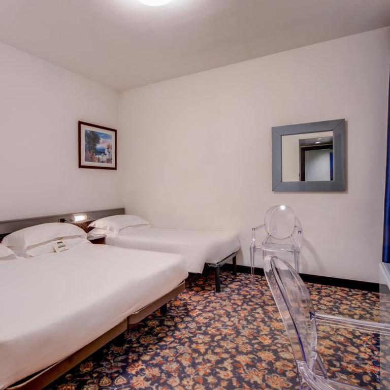 Hotel San Giusto - Camera Tripla Economy - 3