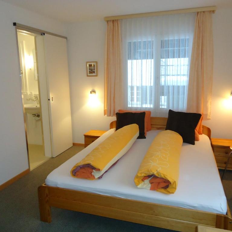 Hotel Tschuggen - Doppel- und Zweibettzimmer mit Verbindungstür - 6