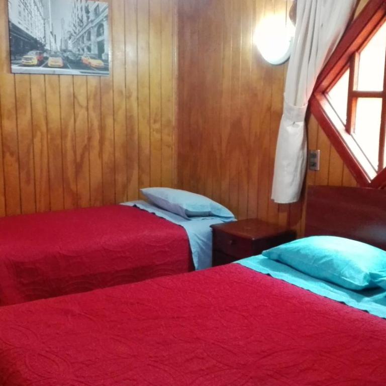Hostal Lagunitas - Habitación Doble con cama supletoria - 1