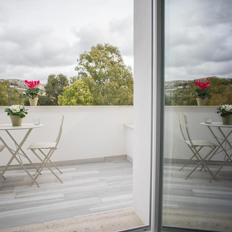 B&B Sorahnia - Design House - Camera Matrimoniale con Terrazza - 7
