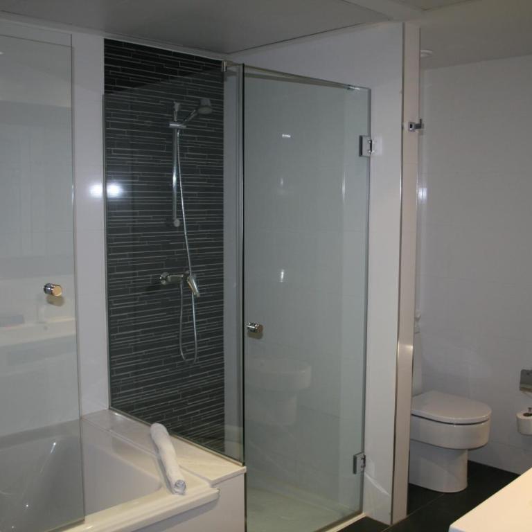 TaCH Madrid Airport - Quadruple Room - 11