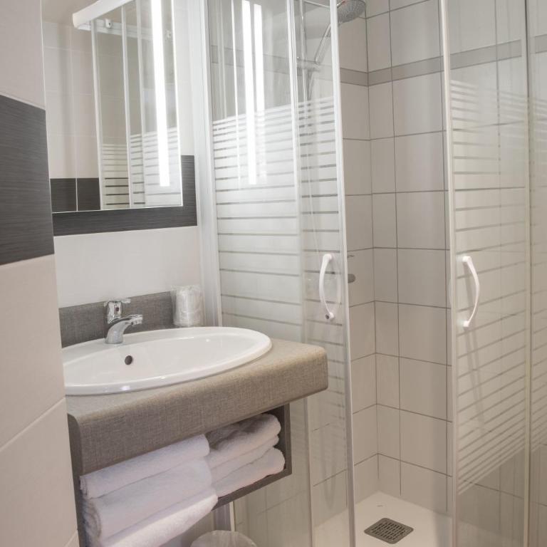 Logis Hôtel Chaptal, Amboise - Chambre Triple Confort - 2