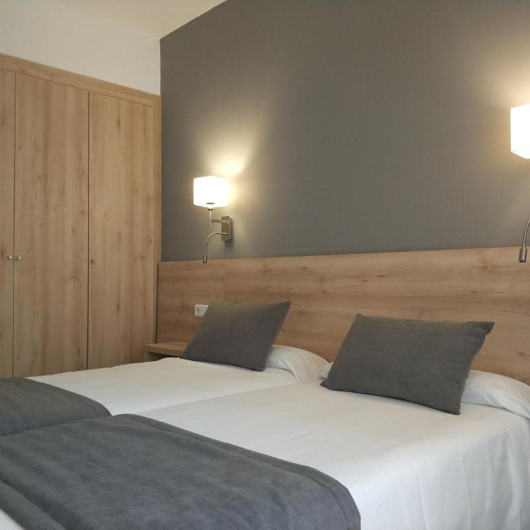 Hotel Abelay - Twin Room - 10