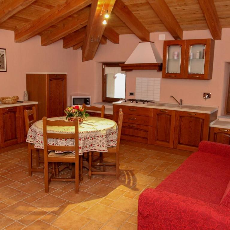 La Maison De Deni - Appartement avec Vue sur la Montagne - 23
