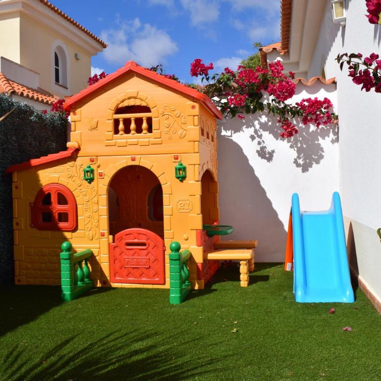 Villa Rochelle - Villa with Private Pool - 21
