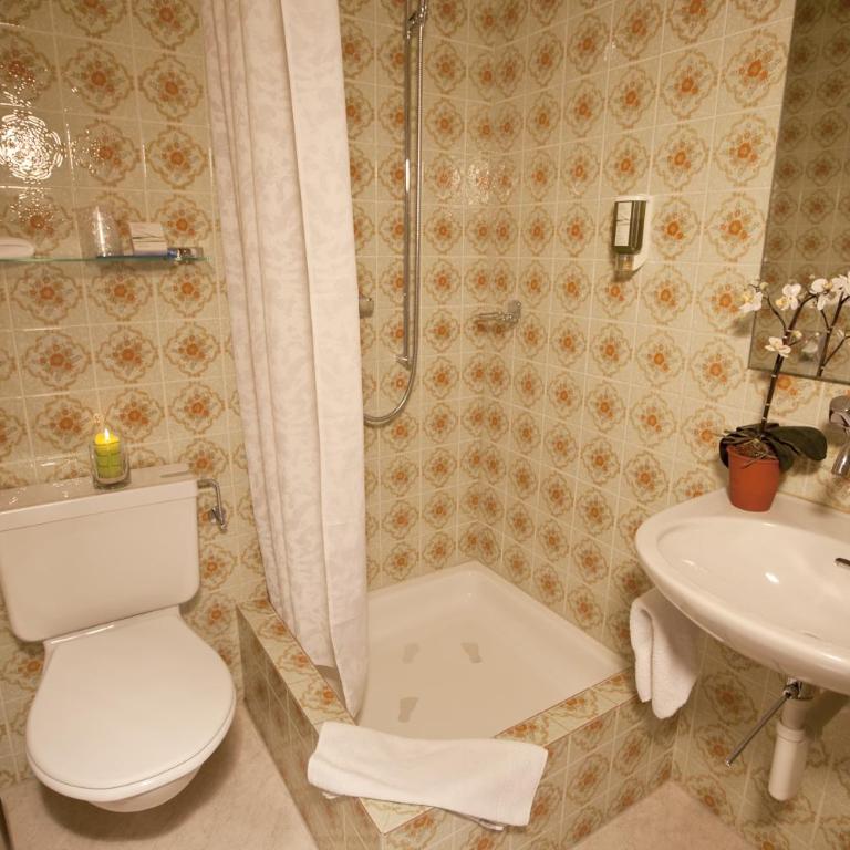 Hotel Cabana - Standard Doppelzimmer Holunder - 5