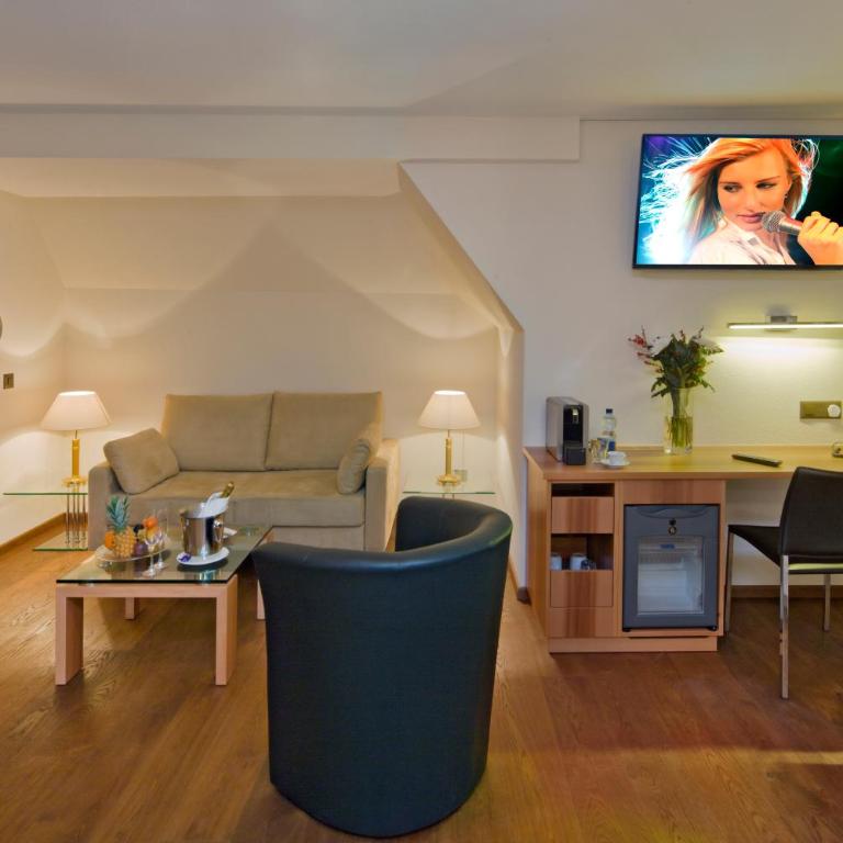 Hotel Ambassador - Junior Suite - 5
