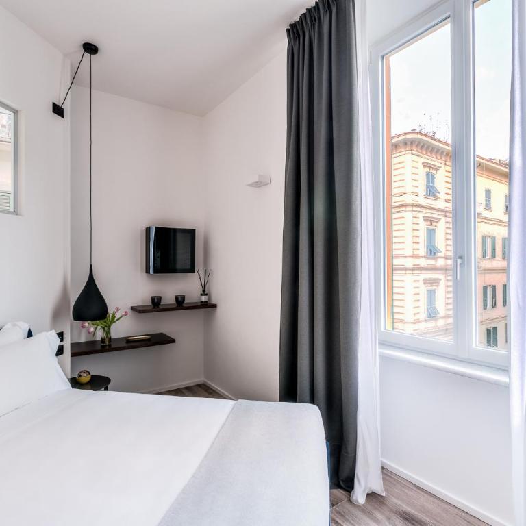 La Spezia by The First - Luxury Rooms & Suites - Junior Suite con Vista Città - 2