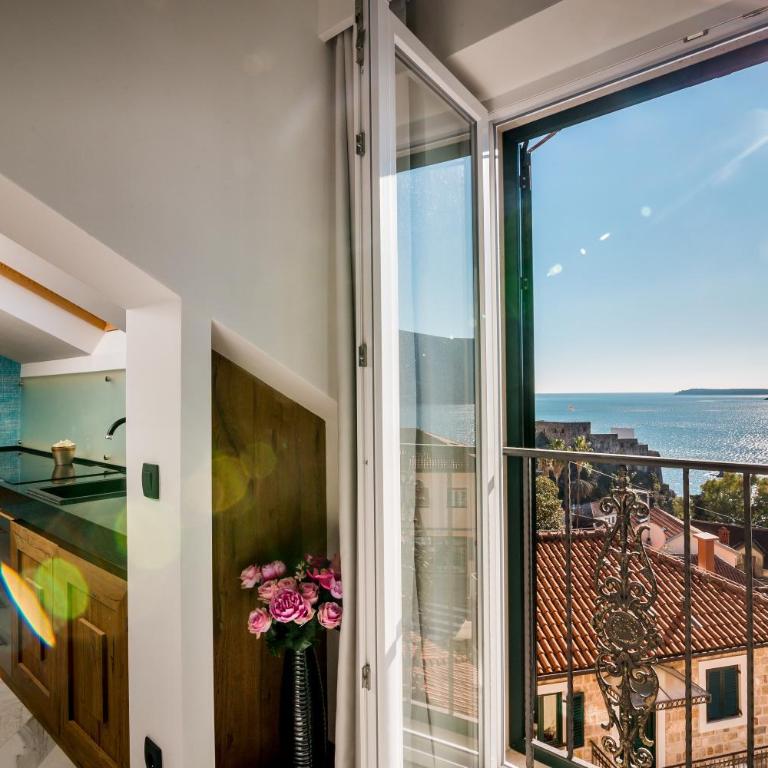 Apartments Master 5 - Deluxe Studio with Sea View - 13